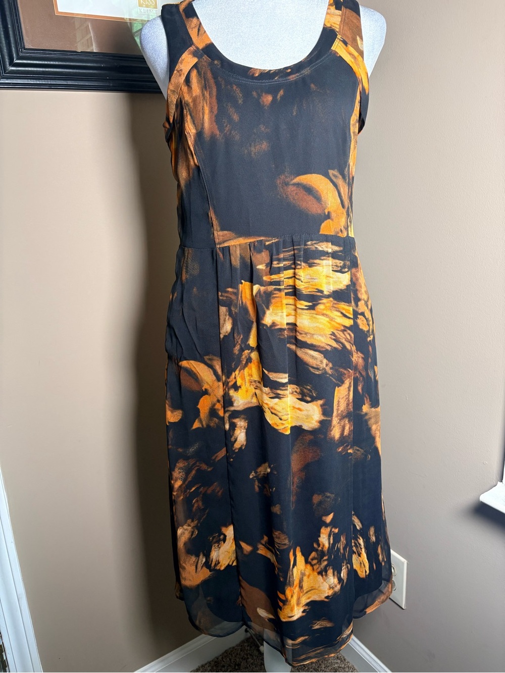 Simply Vera Vera Wang Black and Amber Brushstroke Midi Dress